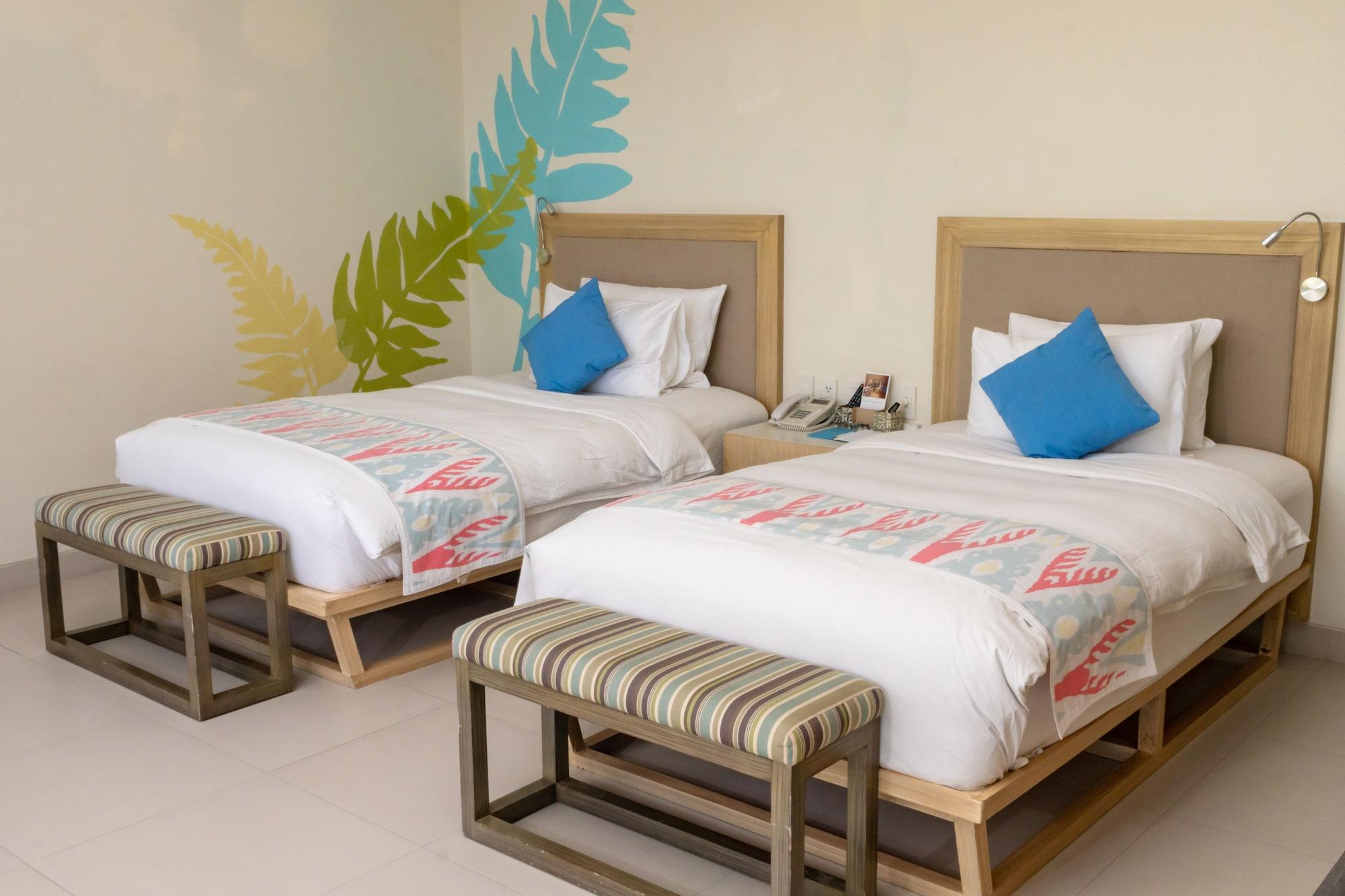 Costa Pacifica Resort Baler Extérieur photo